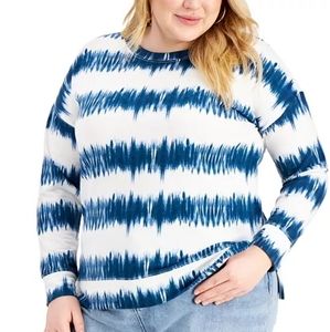 sweatshirt  in vibrant color